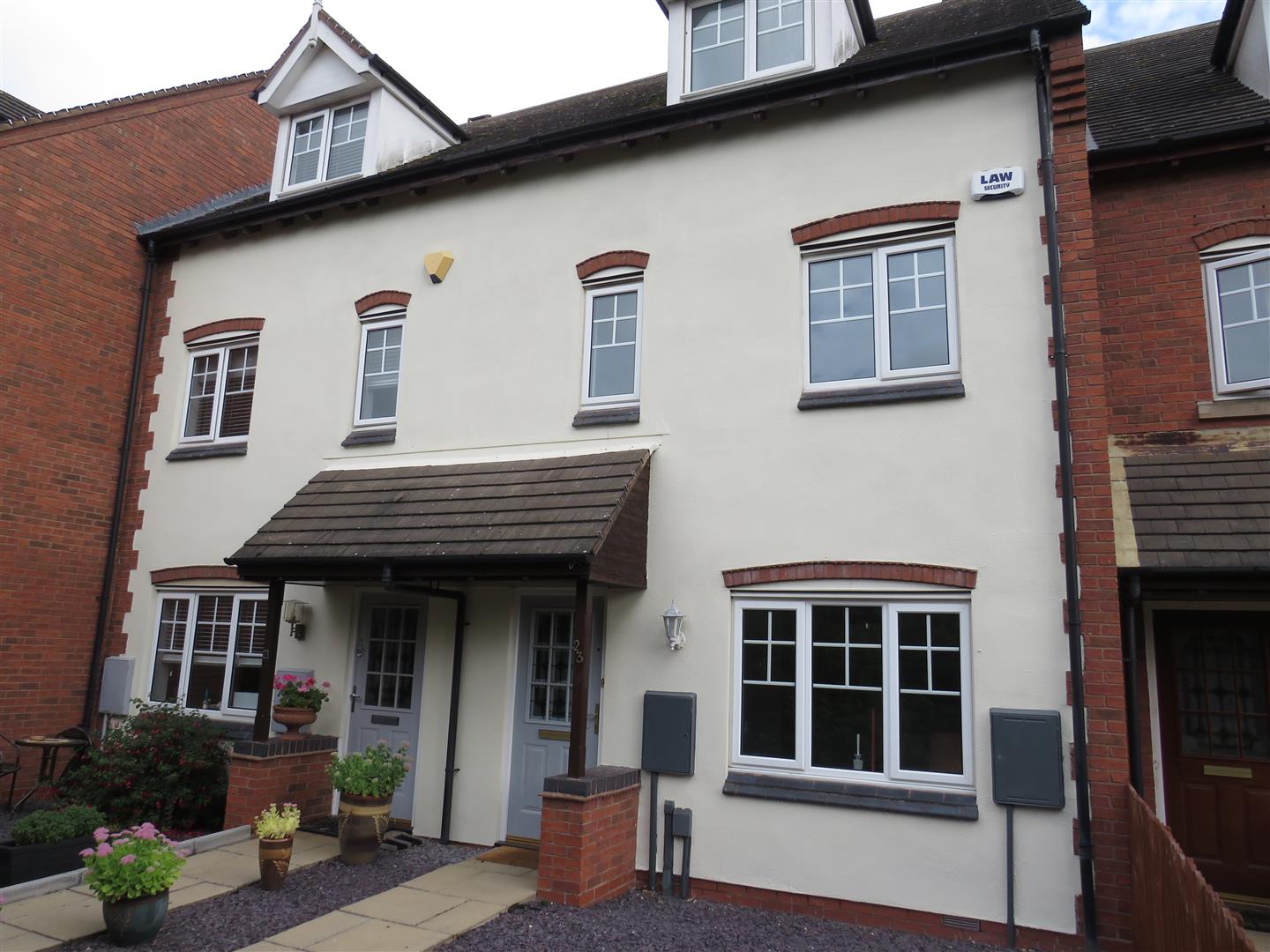 4 Bedroom Property To Let in Rugeley £1,250 PCM